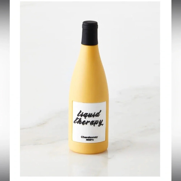 Mojipower electronics Fast Charger - Chardonnay bottle design - Picture 2 of 7